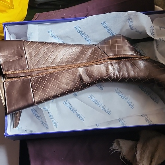 Henry Herrera bronze boots - Picture 4 of 12